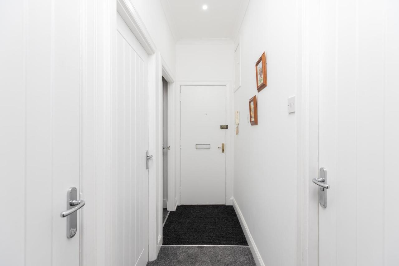 City Centre 2 Bedroom Flat Перт Екстер'єр фото